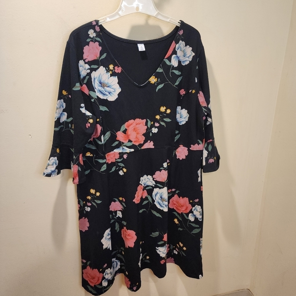 Old Navy Black Floral Print Plus size Midi dress size 2X - Picture 6 of 10